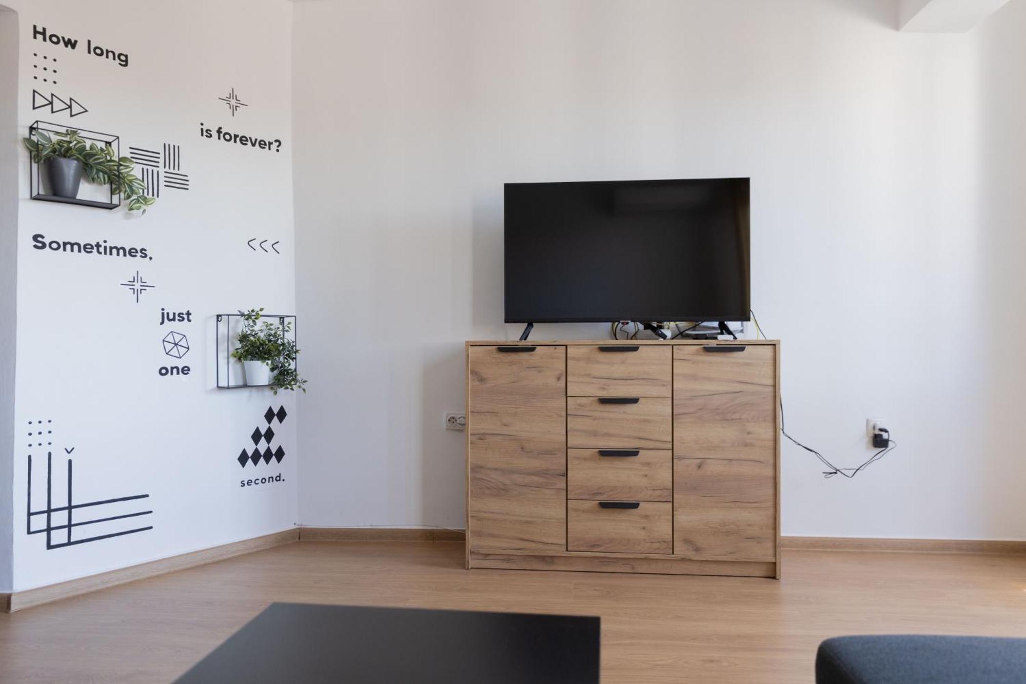 Lovely 1Bd Flat Near The Sea Garden By Flat Mаnаger Burgas Bagian luar foto