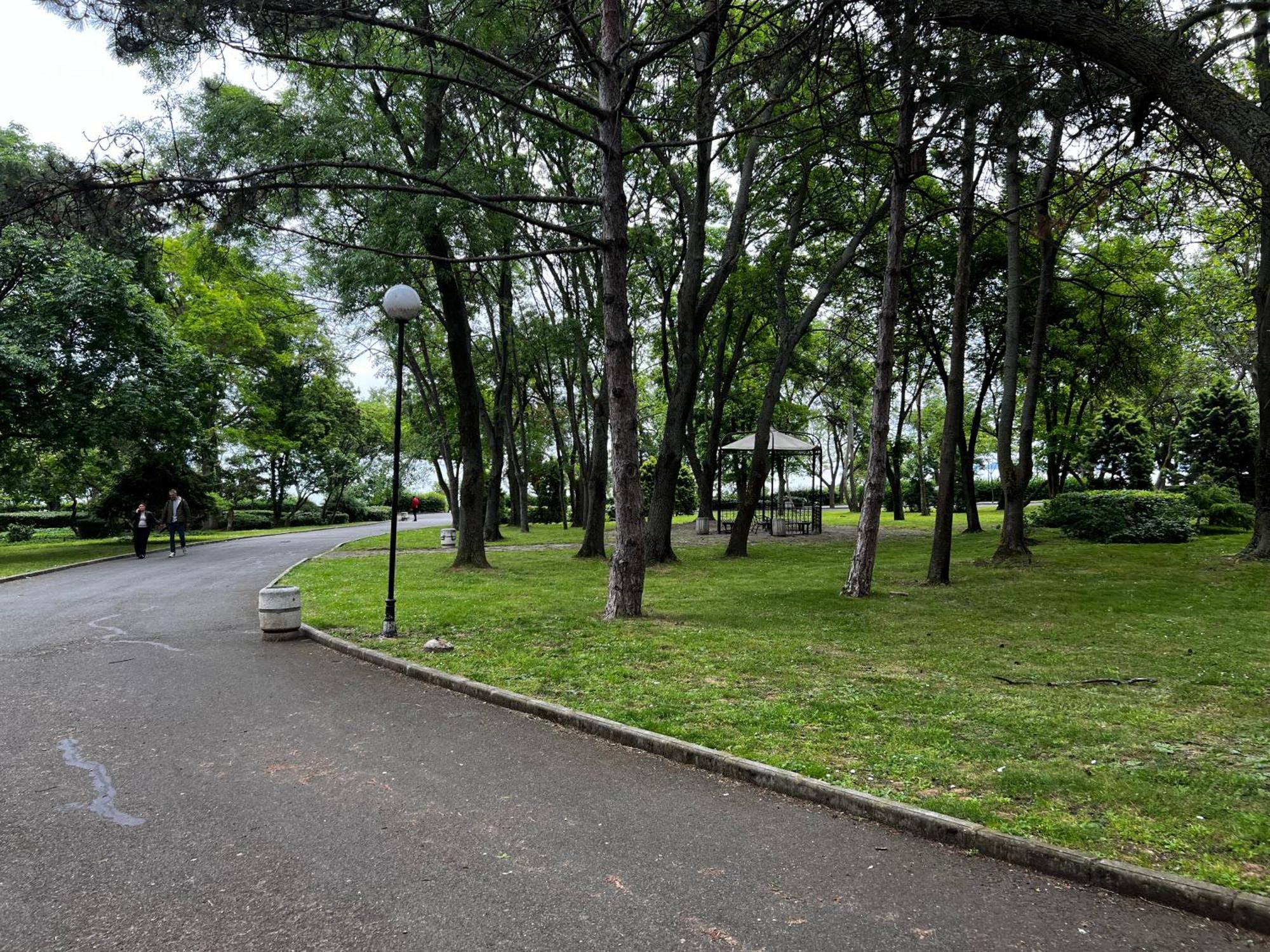 Lovely 1Bd Flat Near The Sea Garden By Flat Mаnаger Burgas Bagian luar foto